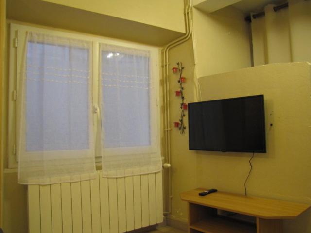 Maison De Village Dans Une Rue Calme อักซ์-เลส์-แตร์มส์ ภายนอก รูปภาพ
