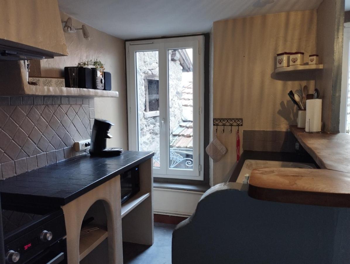 Maison De Village Dans Une Rue Calme อักซ์-เลส์-แตร์มส์ ภายนอก รูปภาพ